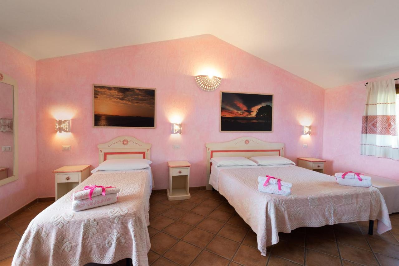 Affittacamere S'Alzola Porto Rotondo Exterior photo