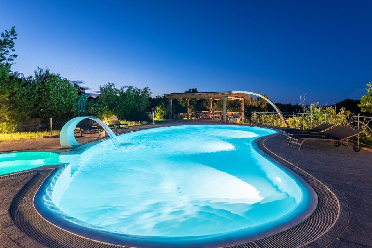 Affittacamere S'Alzola Porto Rotondo Exterior photo
