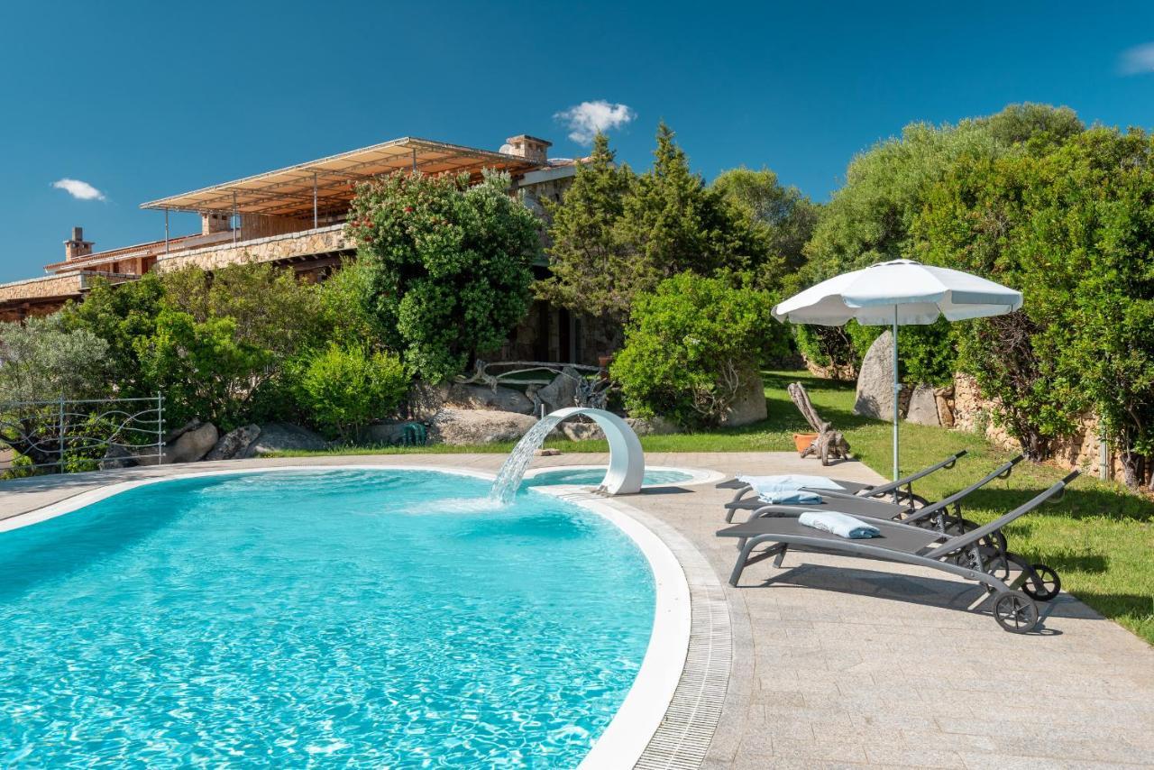 Affittacamere S'Alzola Porto Rotondo Exterior photo